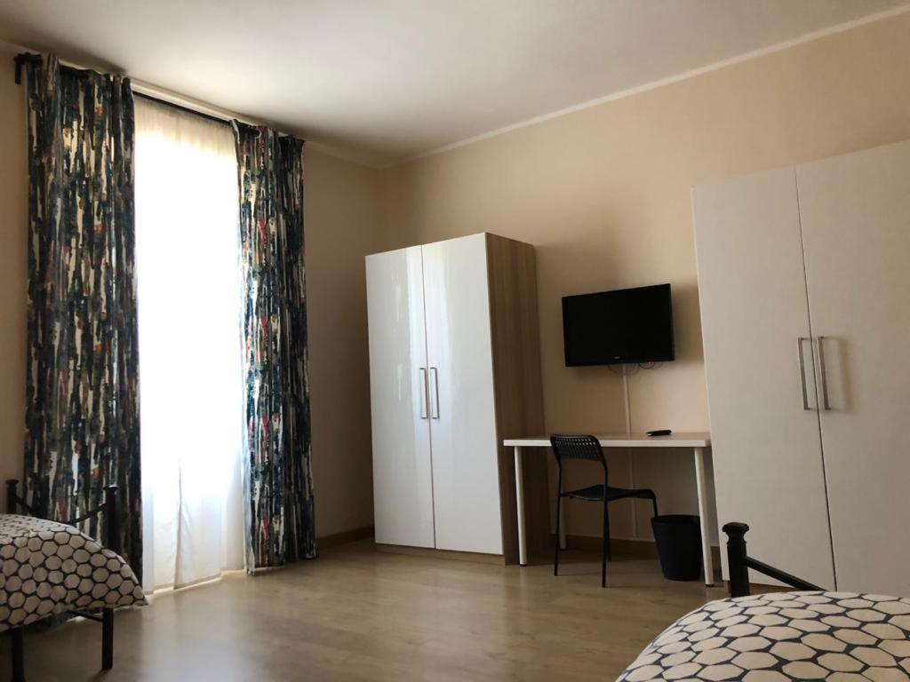 Yellow Orange Catania Ognina المظهر الخارجي الصورة